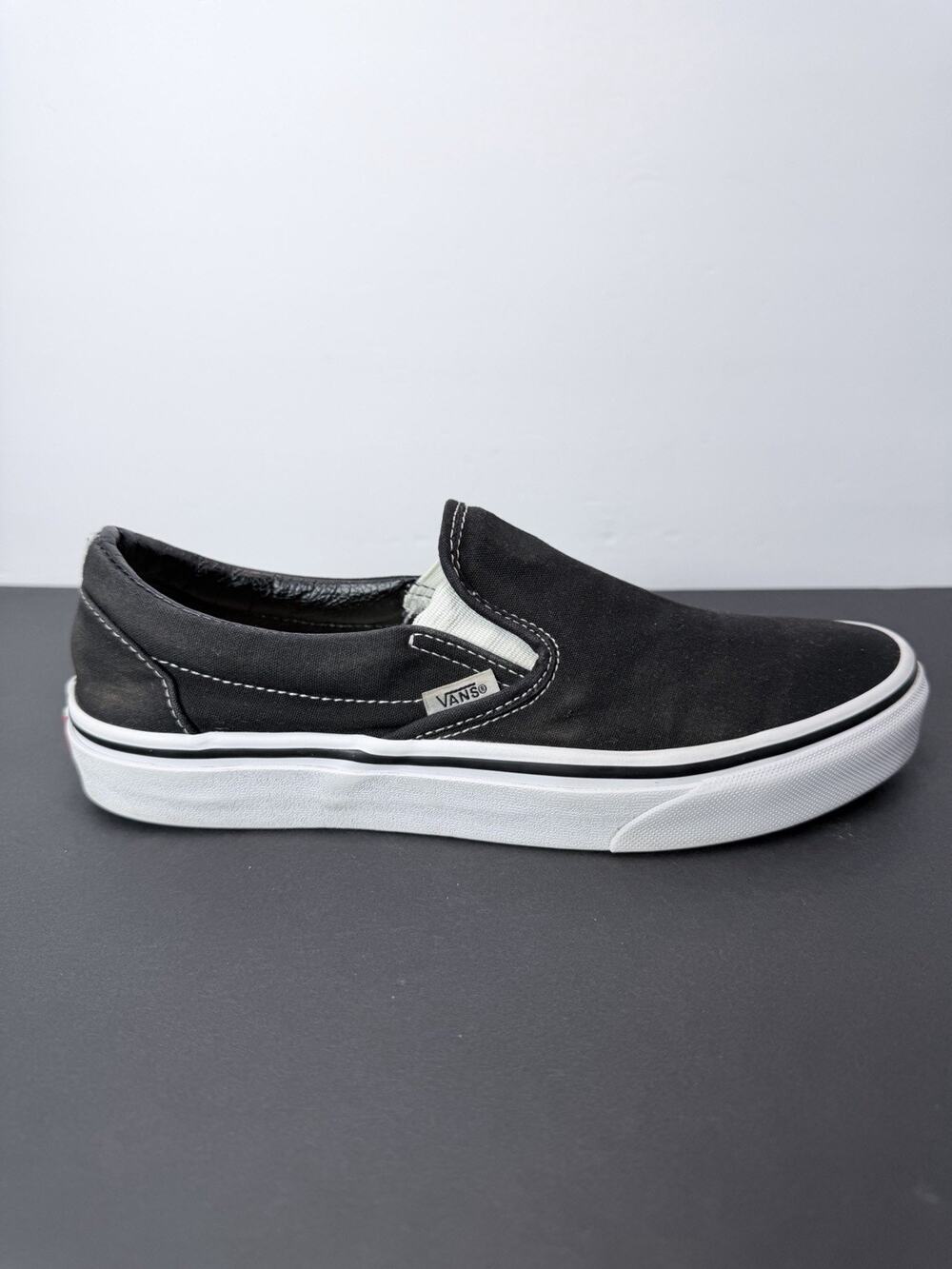 Vans Classic Slip On Men’s 8 Women’s 9.5 Black White Canvas Skate Shoes 721565